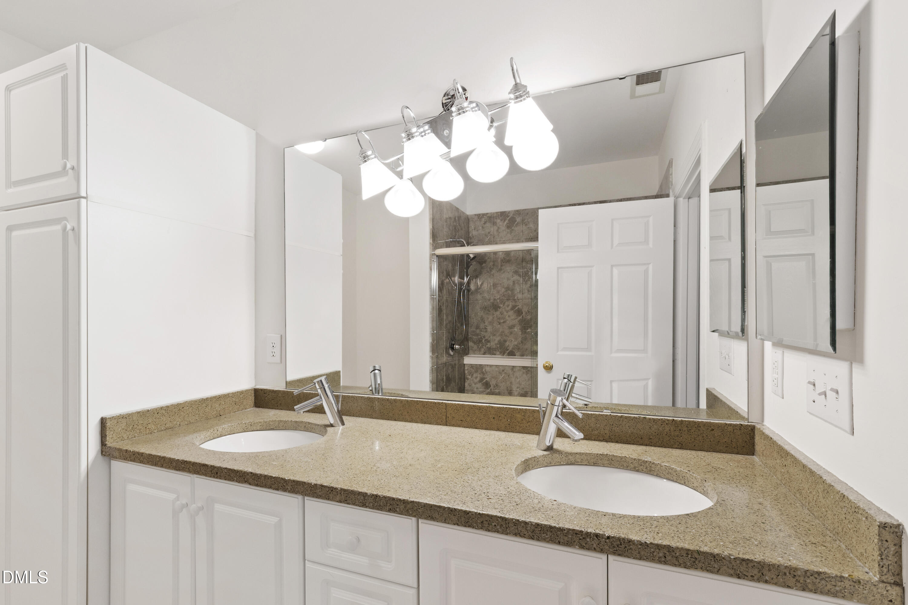 108 Northbrook Drive, Unit 307 Raleigh, NC 27609 - Photo 30 of 49 Northbrook (16)