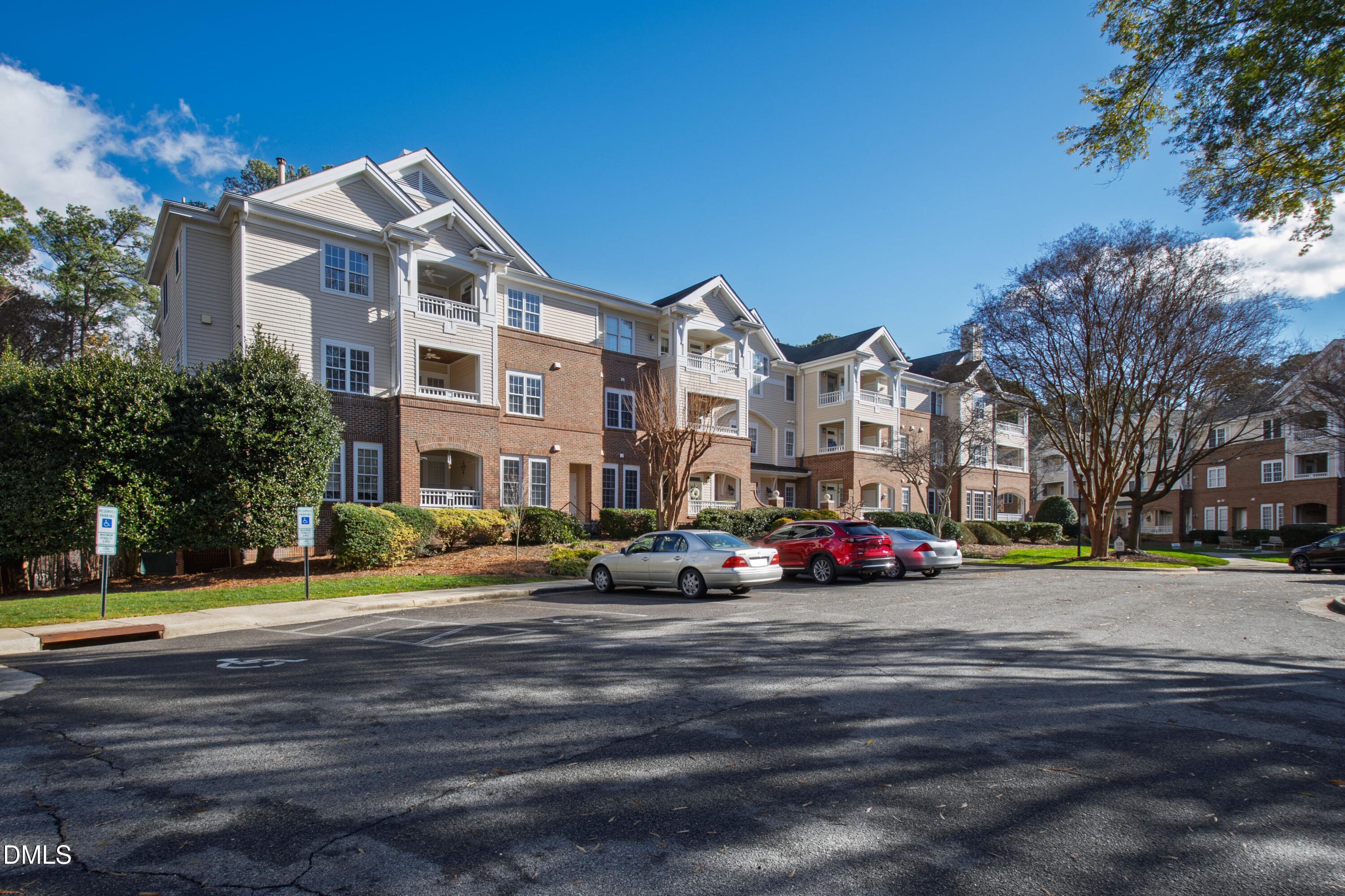 108 Northbrook Drive, Unit 307 Raleigh, NC 27609 - Photo 49 of 49 Northbrook (47)