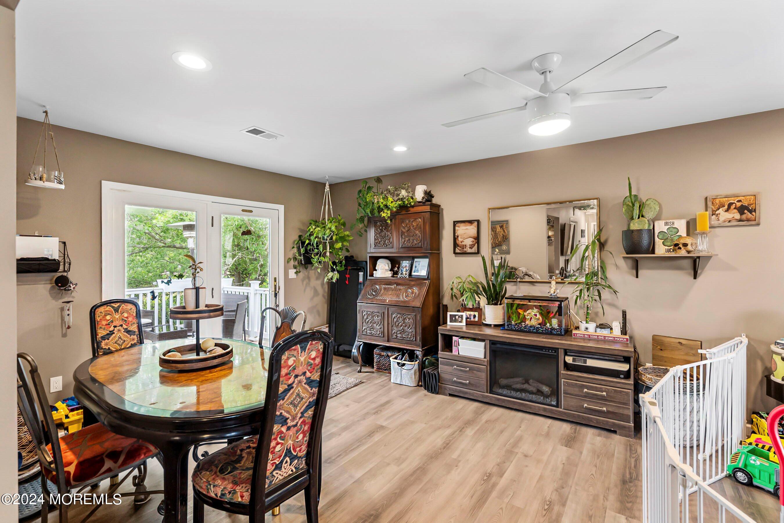 102 Marine Road Waretown, NJ 08758 - Photo 11 of 35 11-Dining 1A