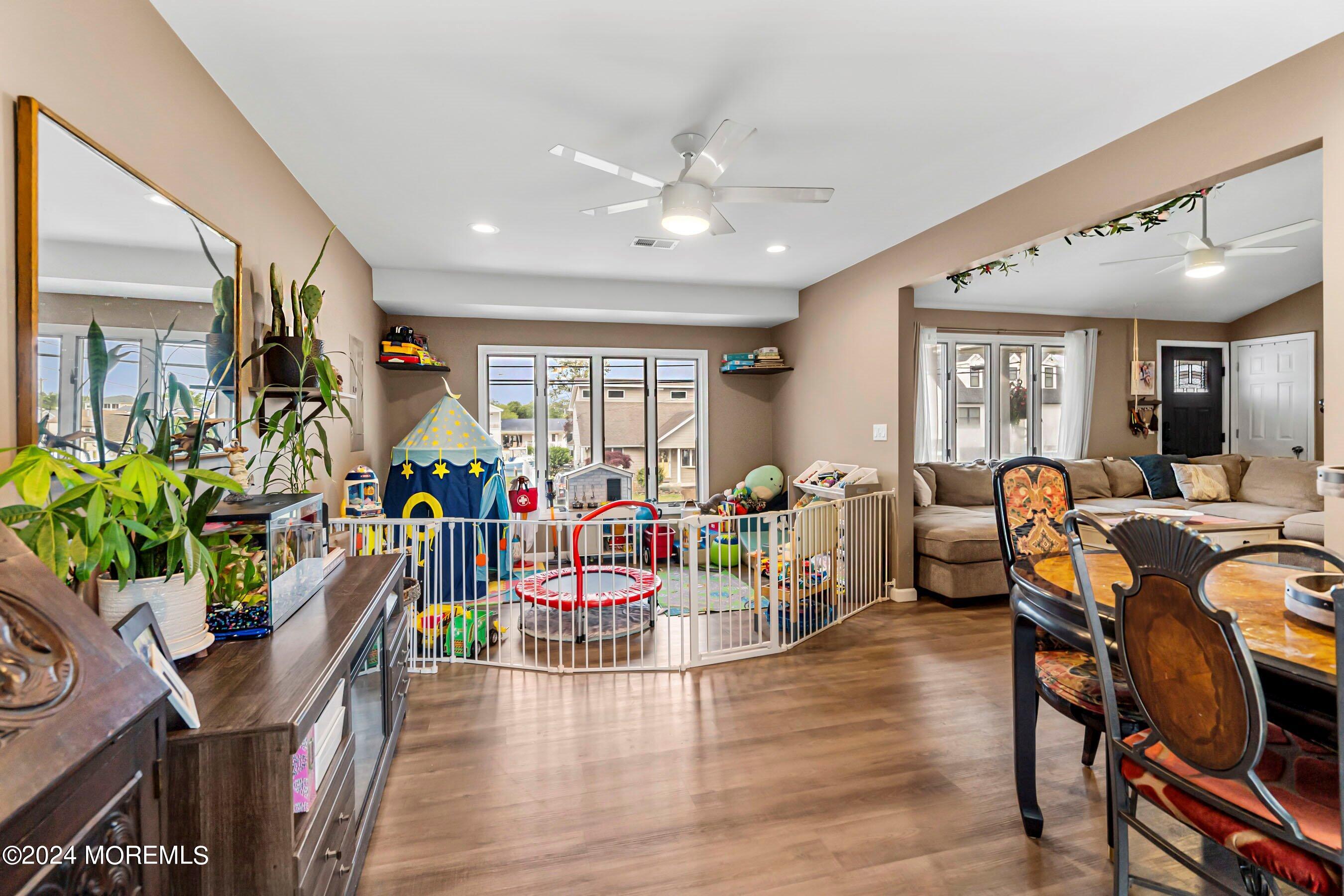 102 Marine Road Waretown, NJ 08758 - Photo 12 of 35 12-Dining 1B
