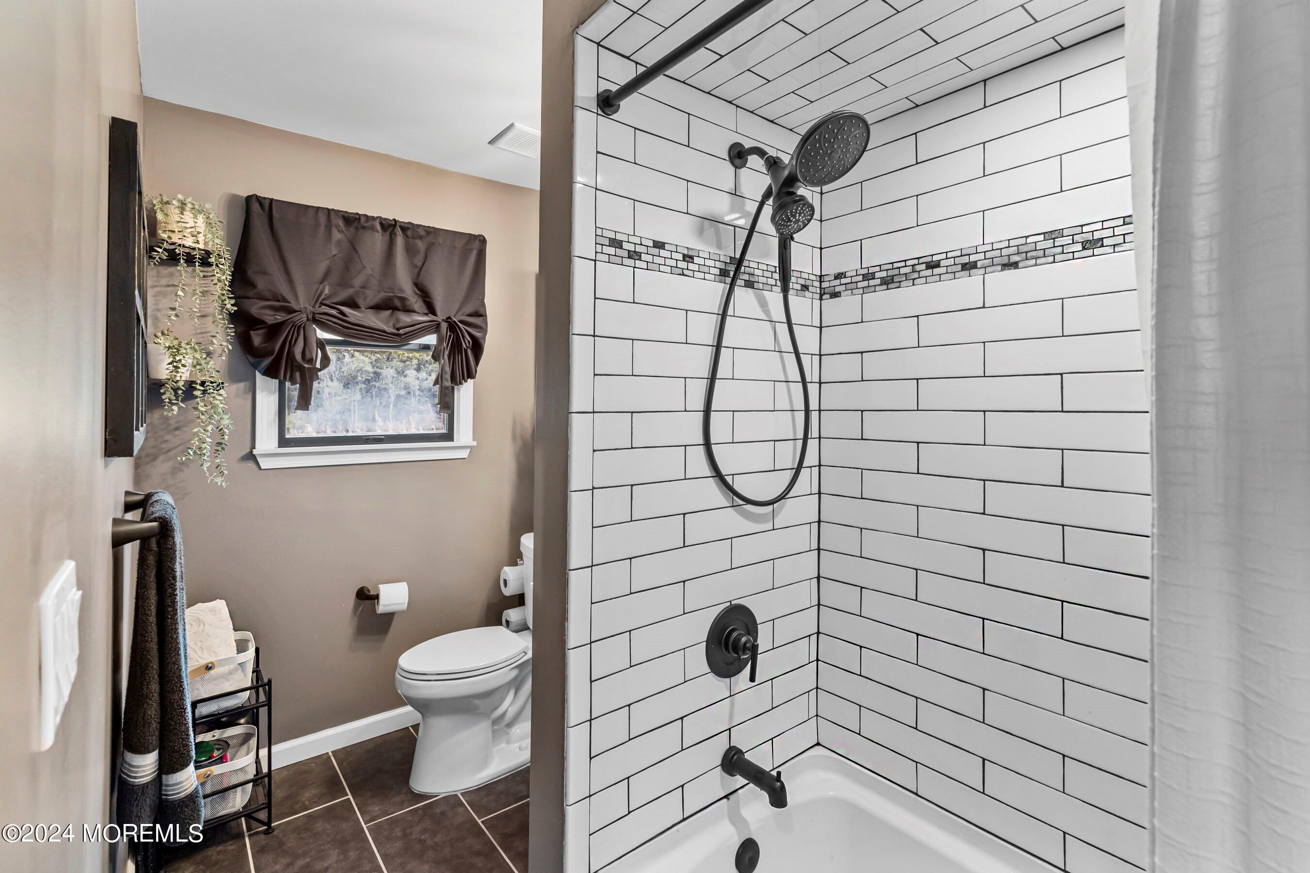 102 Marine Road Waretown, NJ 08758 - Photo 17 of 35 17-Bath 1A