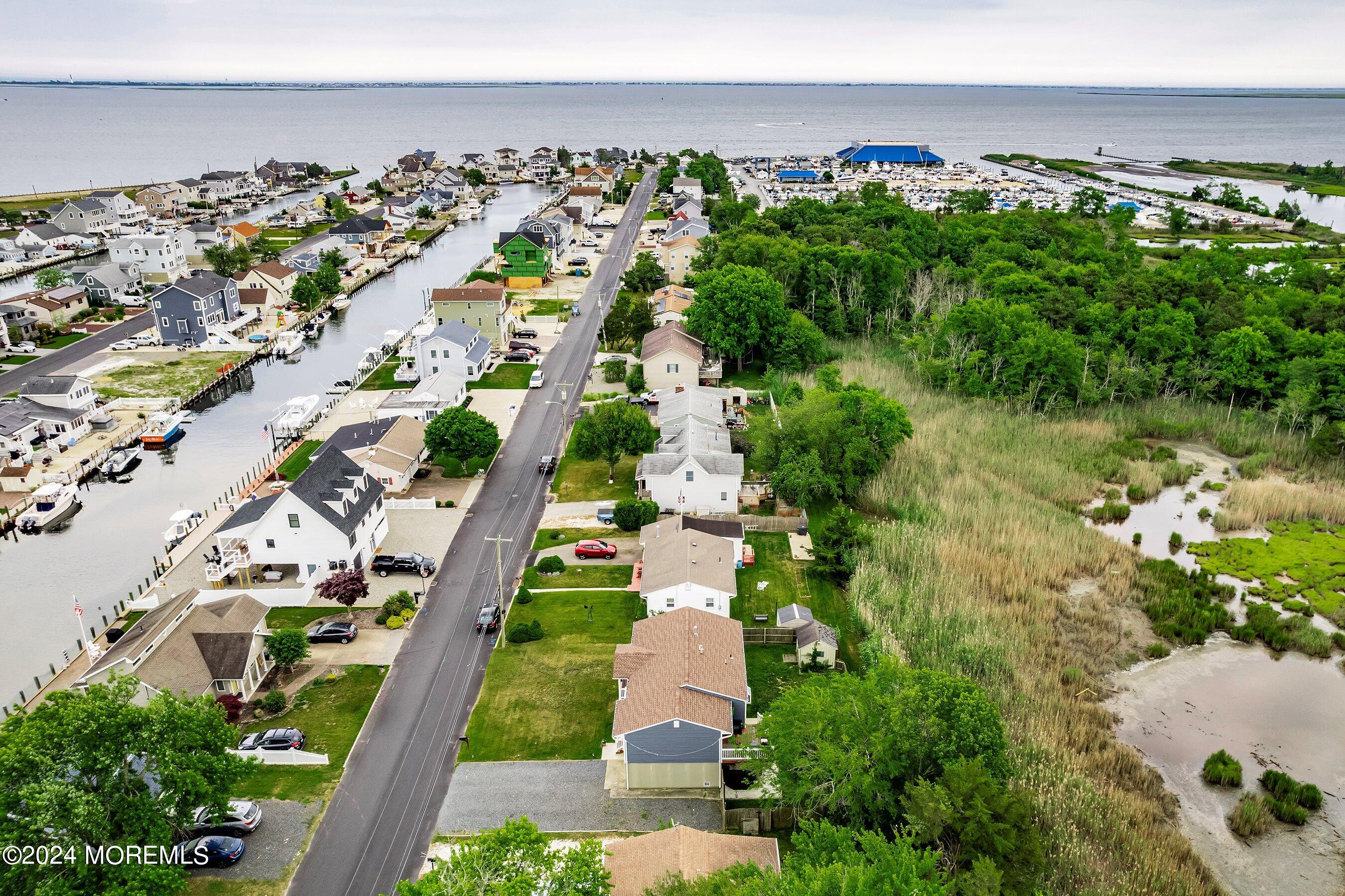 102 Marine Road Waretown, NJ 08758 - Photo 4 of 35 04-Right Aerial