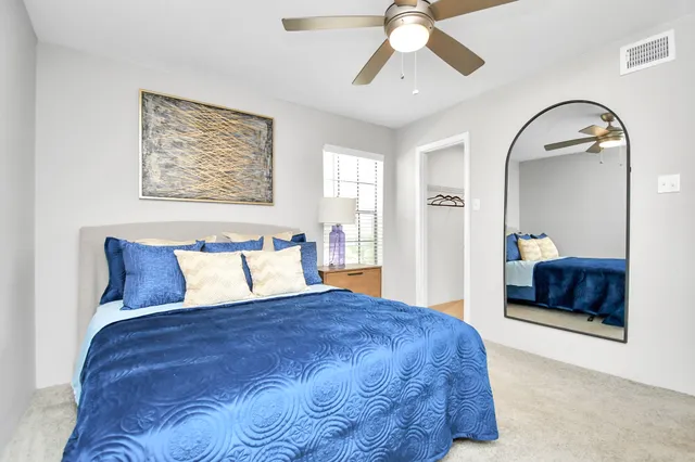 $899 | 2701 West Bellfort Avenue, Unit 1001, Houston, TX 77054