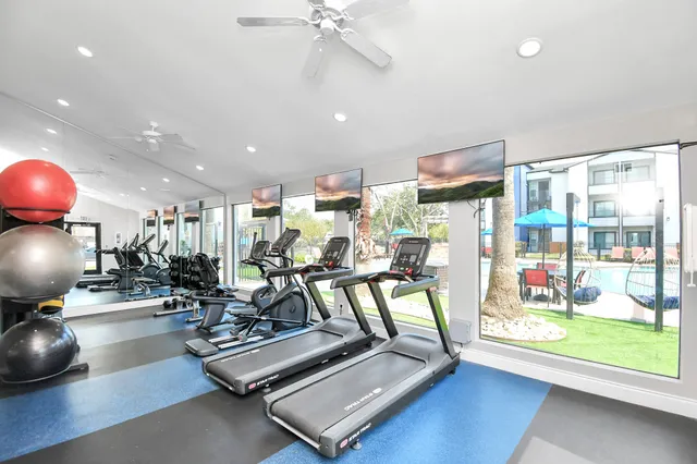 $899 | 2701 West Bellfort Avenue, Unit 1001, Houston, TX 77054