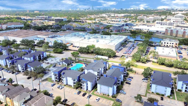 $899 | 2701 West Bellfort Avenue, Unit 1001, Houston, TX 77054