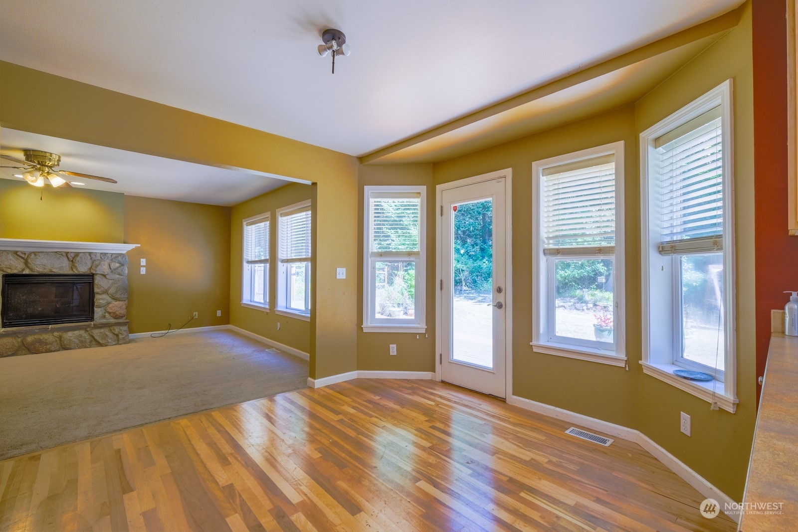 4750 Northeast Johnston Road Poulsbo, WA 98370 - Photo 15 of 37 Gallery Image 15