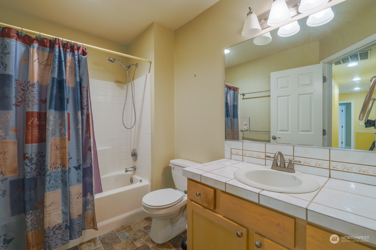 4750 Northeast Johnston Road Poulsbo, WA 98370 - Photo 23 of 37 Gallery Image 23