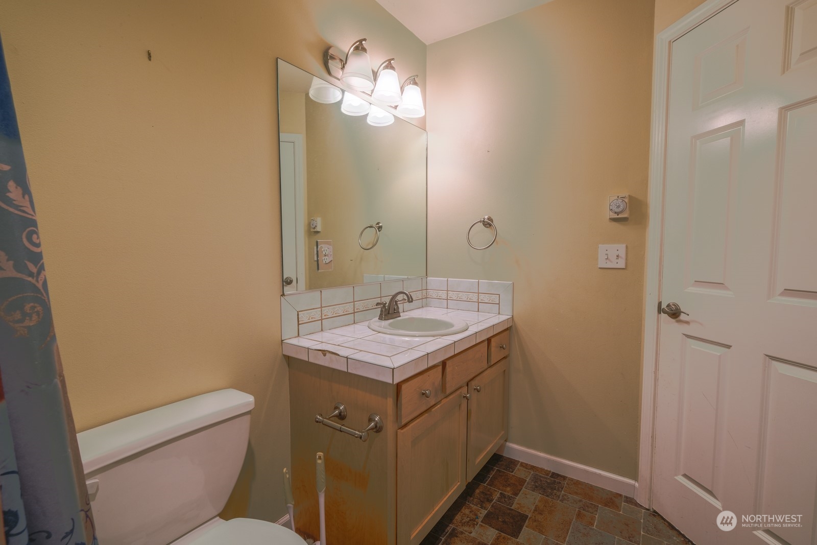 4750 Northeast Johnston Road Poulsbo, WA 98370 - Photo 24 of 37 Gallery Image 24