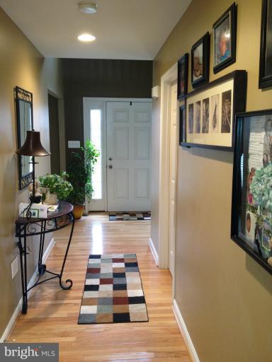 219 Seamaster Road Essex, MD 21221 - Photo 11 of 23 Interior (General)