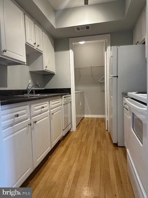 18334 Streamside Drive, Unit 302 Gaithersburg, MD 20879 - Photo 16 of 20