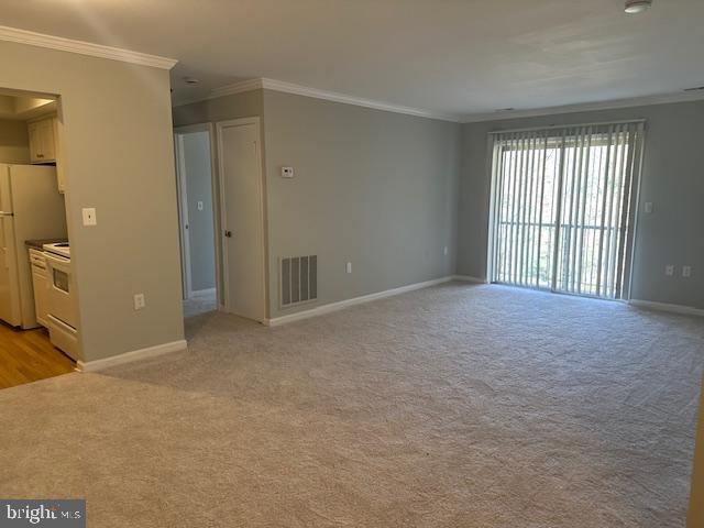 18334 Streamside Drive, Unit 302 Gaithersburg, MD 20879 - Photo 3 of 20