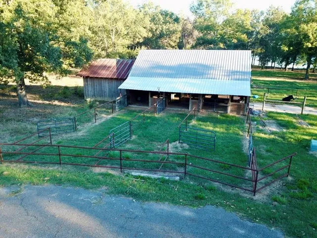 $750,000 | 400 Peninsula Drive, Natchitoches, LA 71457