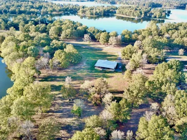 $750,000 | 400 Peninsula Drive, Natchitoches, LA 71457