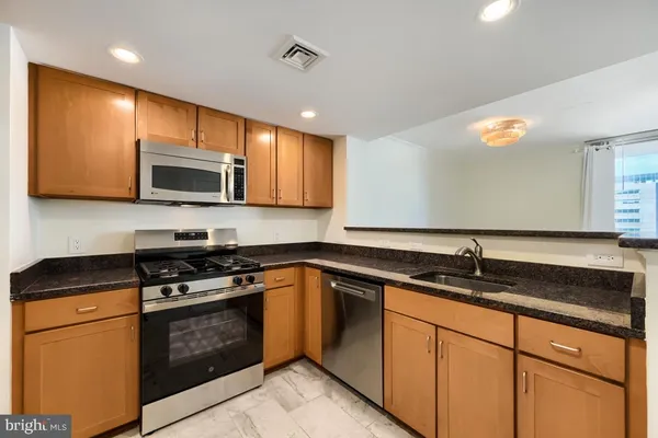 $1,775 | 414 Water Street, Unit 2104, Baltimore, MD 21202