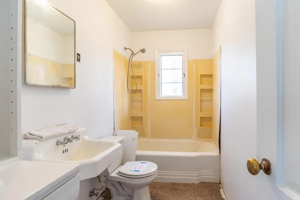 $265,000 | 645 West Sylvan Lane, Bloomington, IN 47404