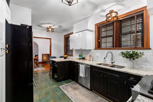 $519,900 | 7363 Goff Avenue, St. Louis, MO 63117