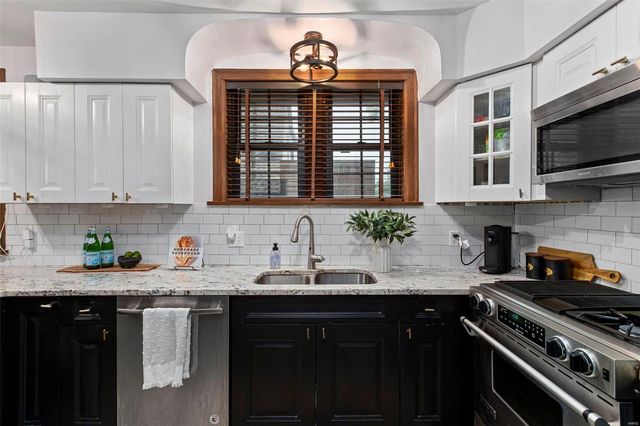 $519,900 | 7363 Goff Avenue, St. Louis, MO 63117