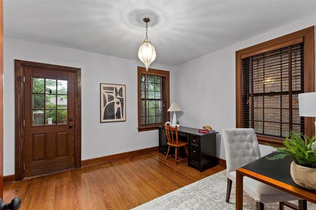 $519,900 | 7363 Goff Avenue, St. Louis, MO 63117