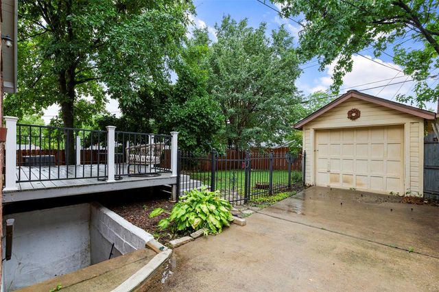 $519,900 | 7363 Goff Avenue, St. Louis, MO 63117