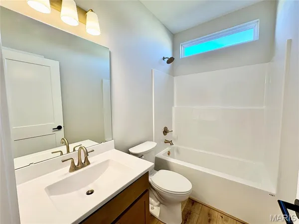 $558,000 | 1438 Montauk Road, Troy, IL 62294