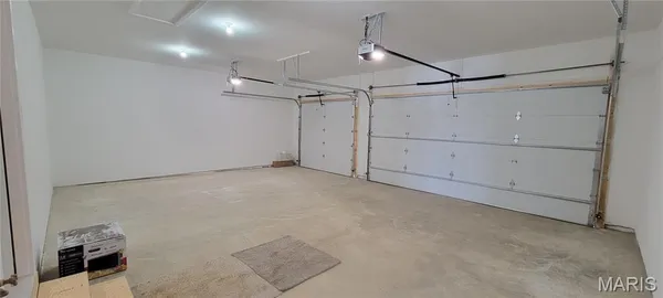 $558,000 | 1438 Montauk Road, Troy, IL 62294