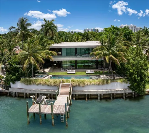 $250,000 | 28 West Dilido Drive, Miami Beach, FL 33139