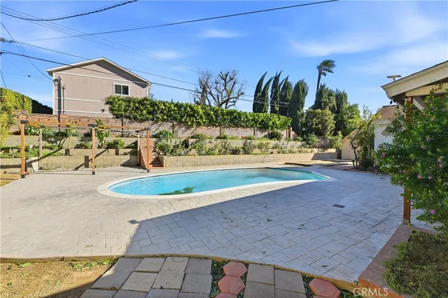 $1,190,000 | 10560 Limerick Avenue, Chatsworth, CA 91311