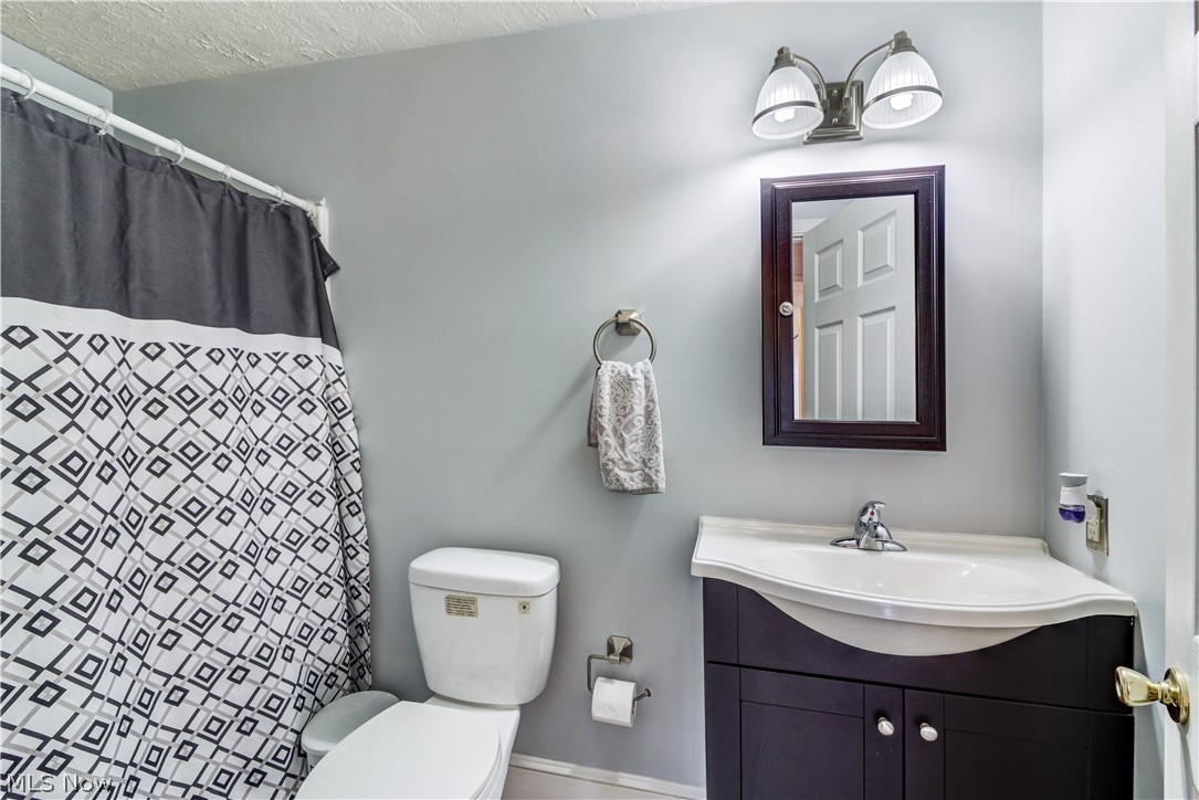 4750 Oak Point Road, Unit 202 Lorain, OH 44053 - Photo 24 of 28 Gallery Image 24