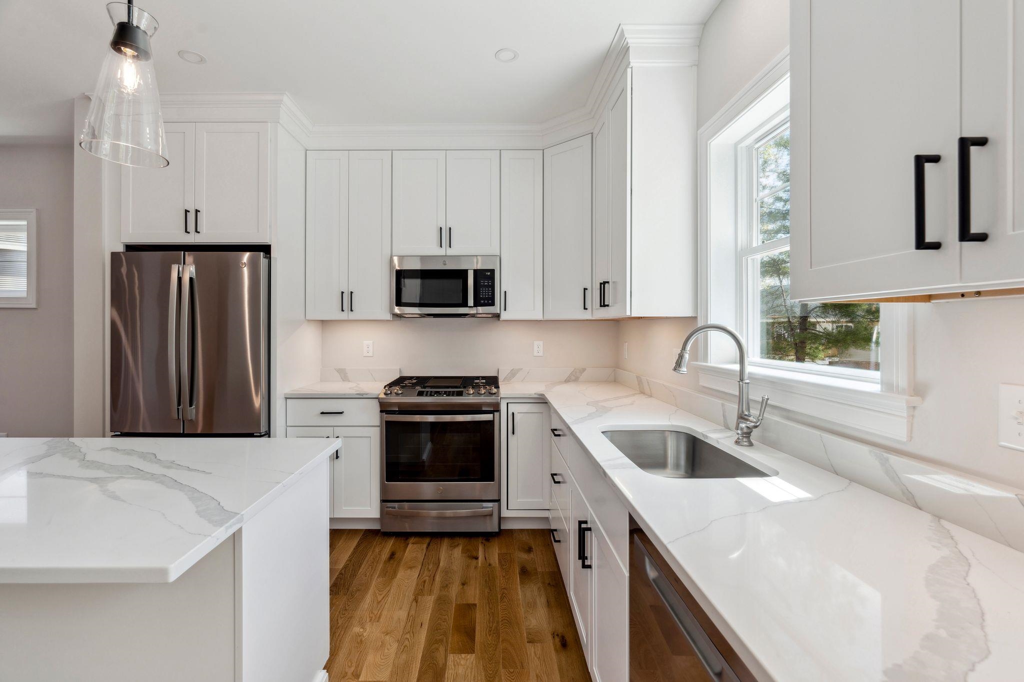 32 Juniper Lane Portsmouth, NH 03801 - Photo 13 of 23