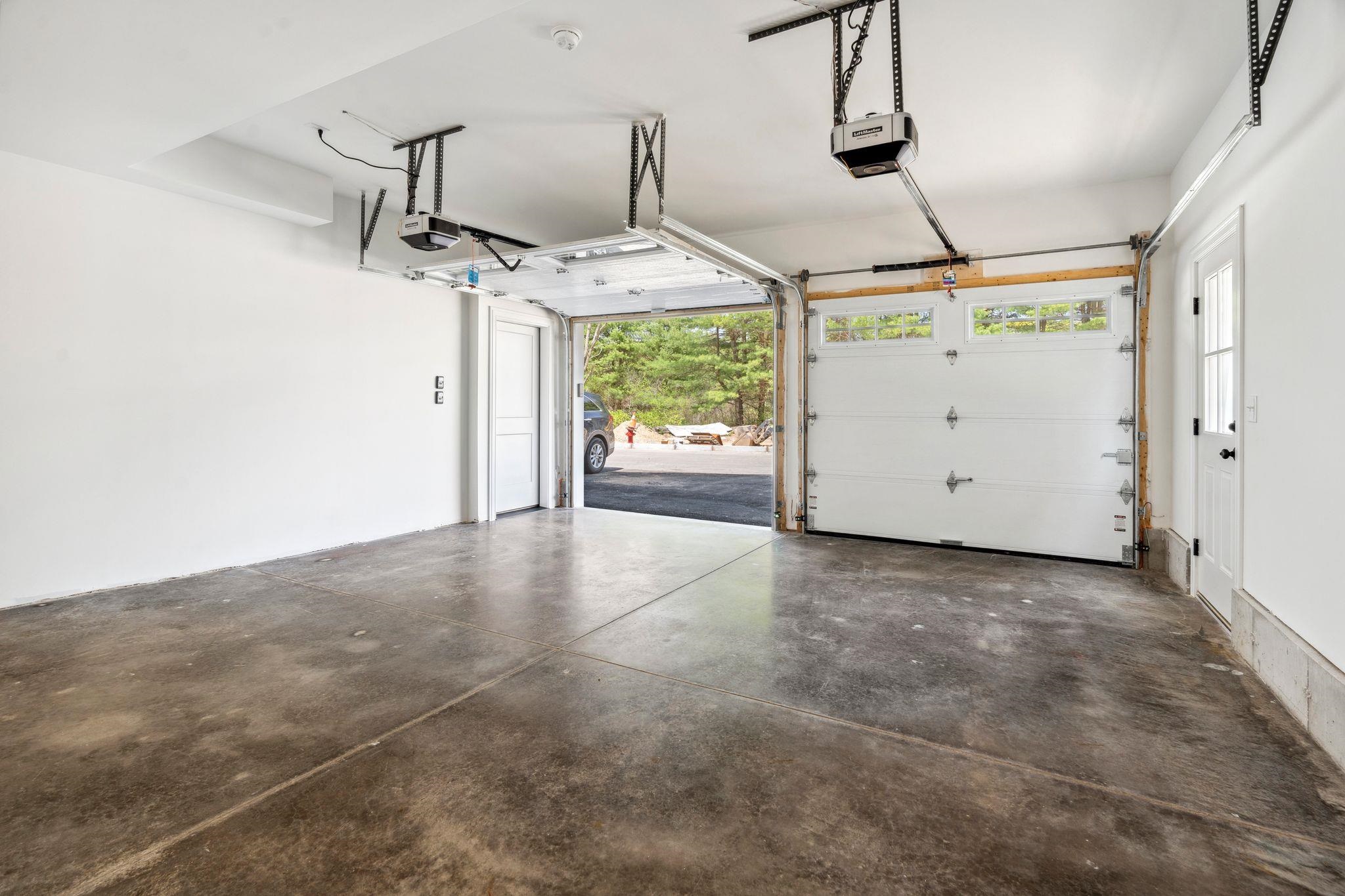 32 Juniper Lane Portsmouth, NH 03801 - Photo 14 of 23