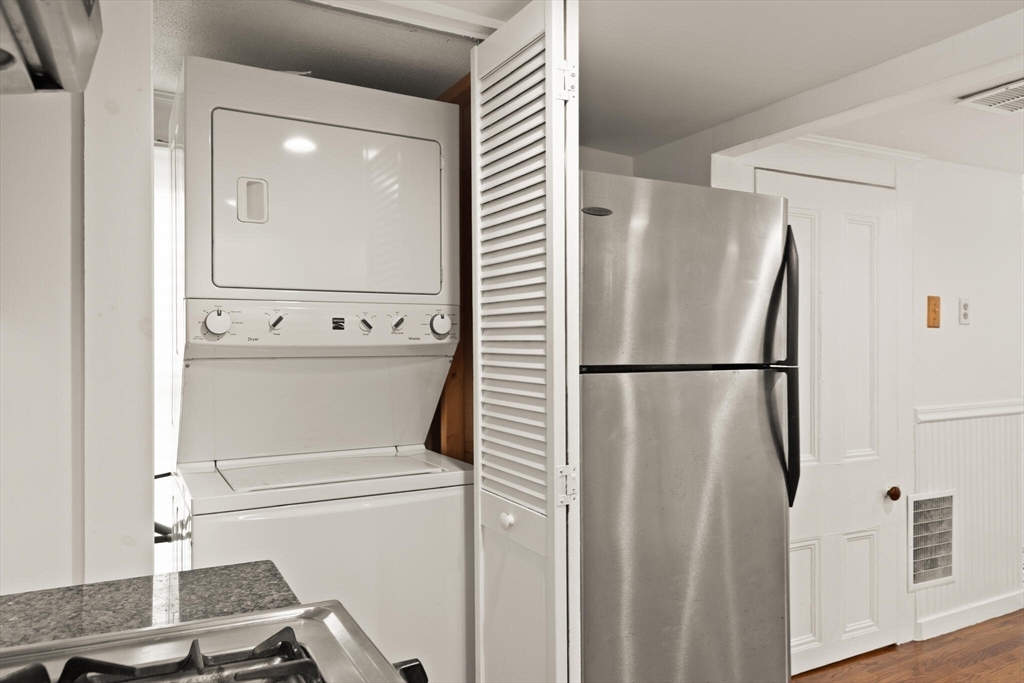 69 Essex Street, Unit 2 Salem, MA 01970 - Photo 14 of 30