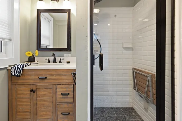 $449,999 | 69 Essex Street, Unit 2, Salem, MA 01970