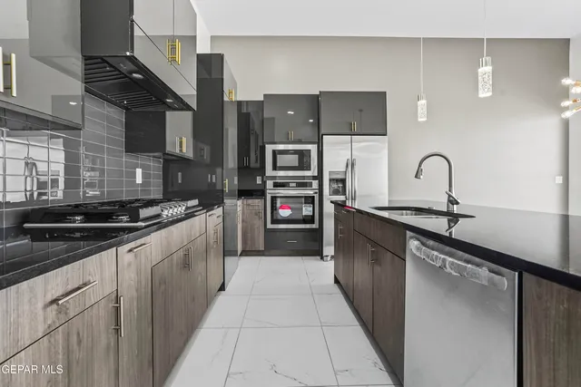 $339,900 | 15392 Imagine Drive, El Paso, TX 79938