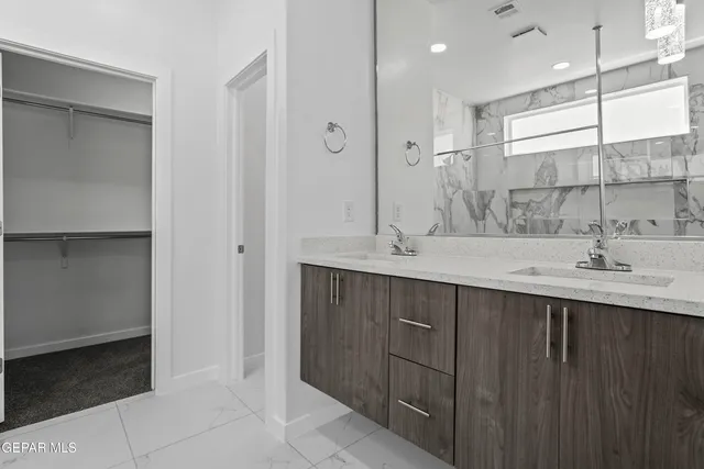 $339,900 | 15392 Imagine Drive, El Paso, TX 79938