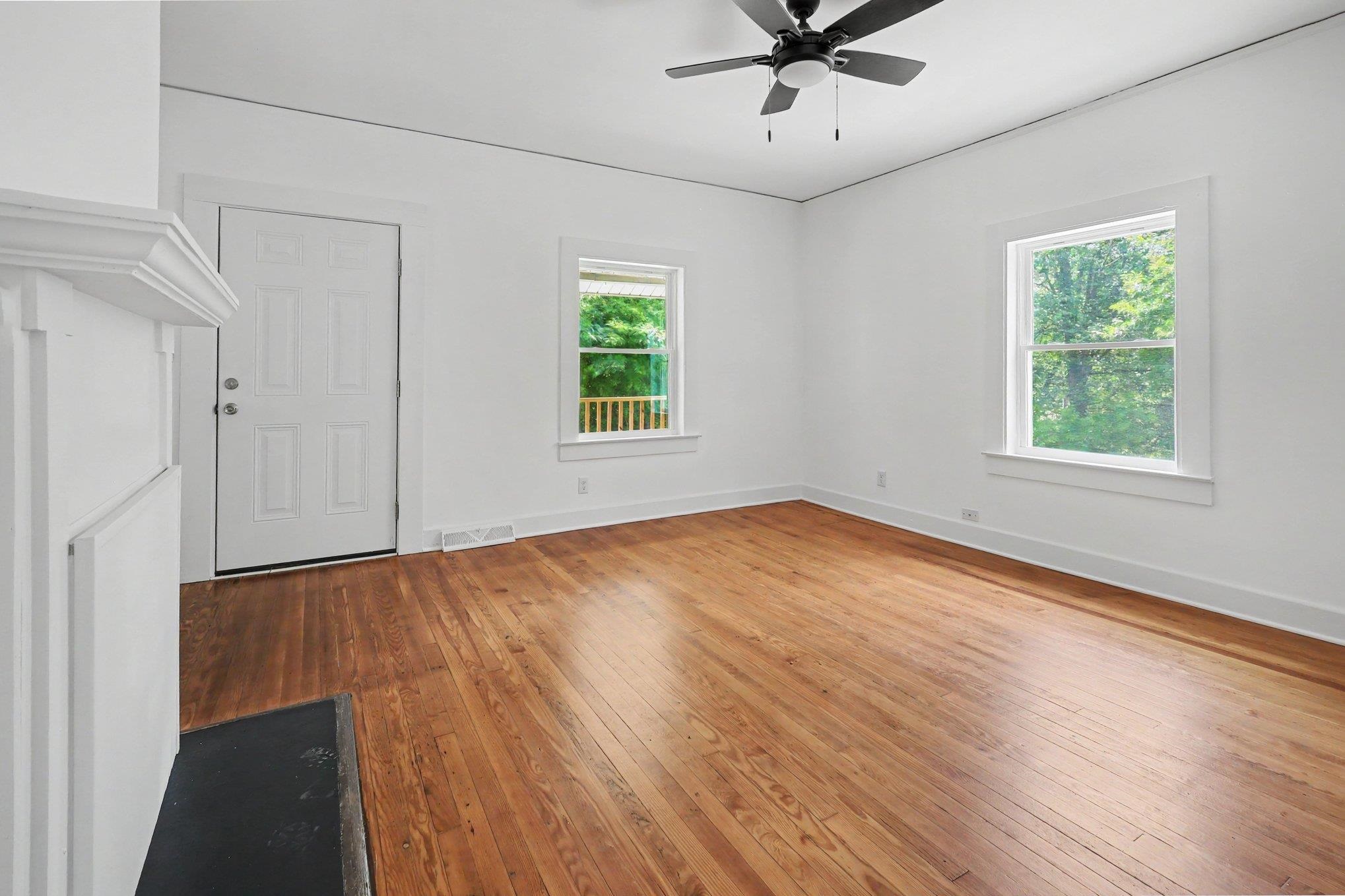 586 Hickory Drive Startex, SC 29377 - Photo 5 of 17