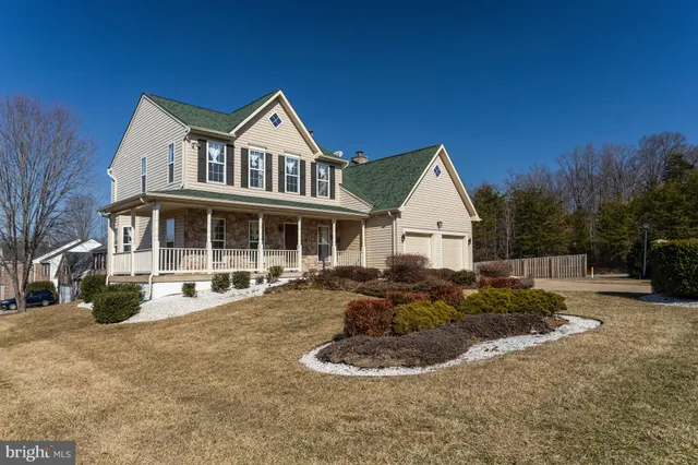 $3,100 | 2 Newbury Drive, Stafford, VA 22556