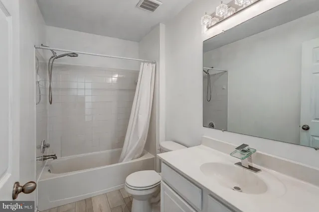 $3,100 | 2 Newbury Drive, Stafford, VA 22556