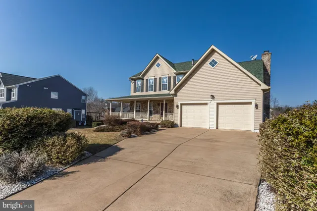 $3,100 | 2 Newbury Drive, Stafford, VA 22556