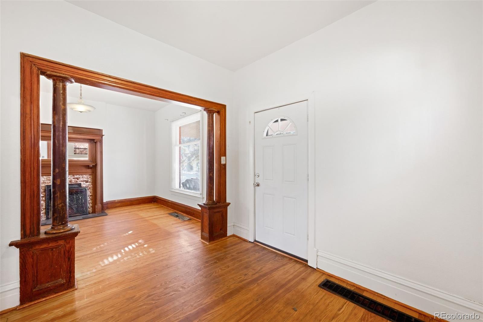 403 West 3rd Avenue Denver, CO 80223 - Photo 6 of 38