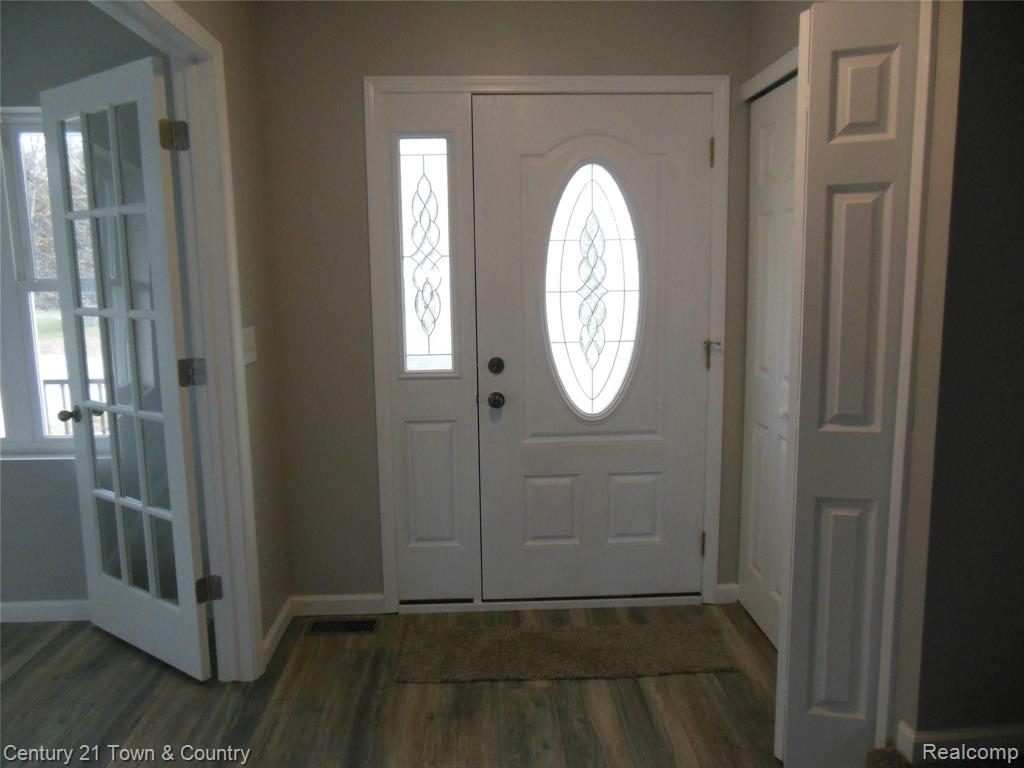 3298 Harrison Avenue Rochester Hills, MI 48307 - Photo 2 of 30
