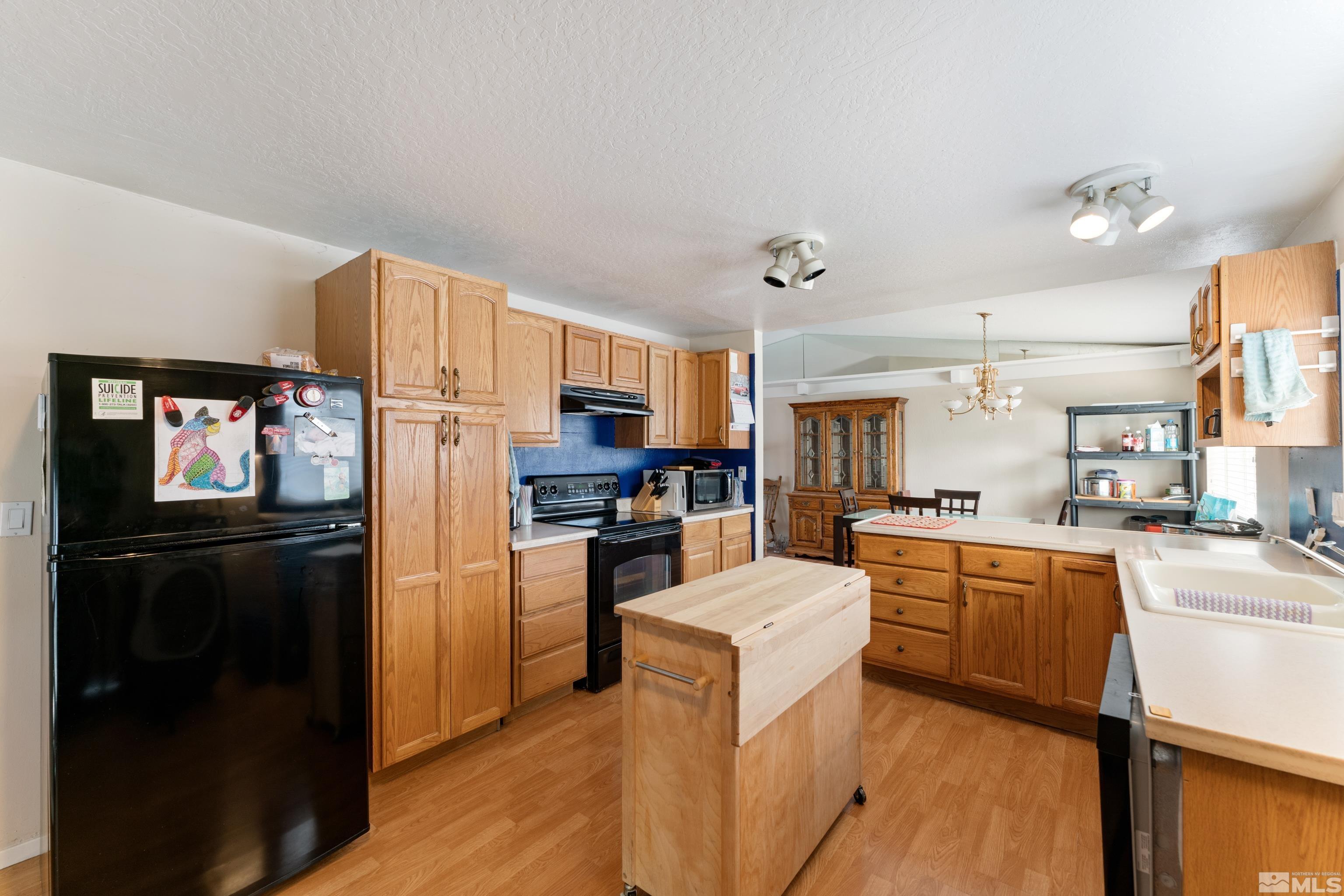 4465 Reggie Road Reno, NV 89502 - Photo 10 of 38 Photo 10