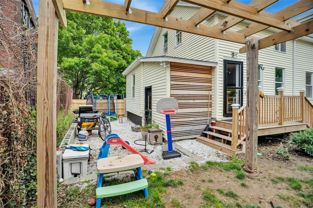 20 Barney Street Warren, RI 02885 - Photo 32 of 35