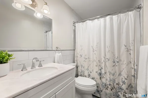 $525,000 | 43 Village Walk, Unit 43, Wilton, CT 06897