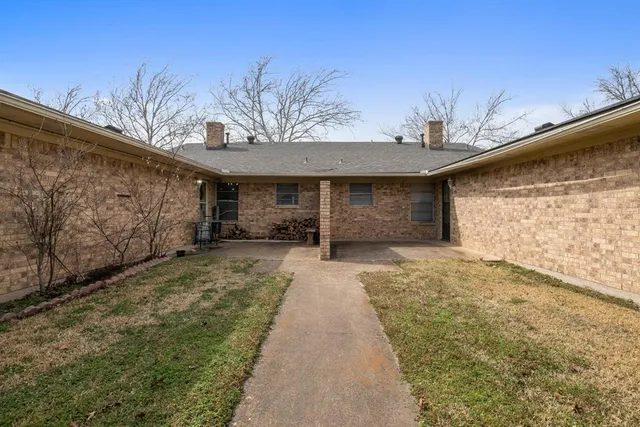 $1,200 | 1917 Yarborough Drive, Sherman, TX 75092