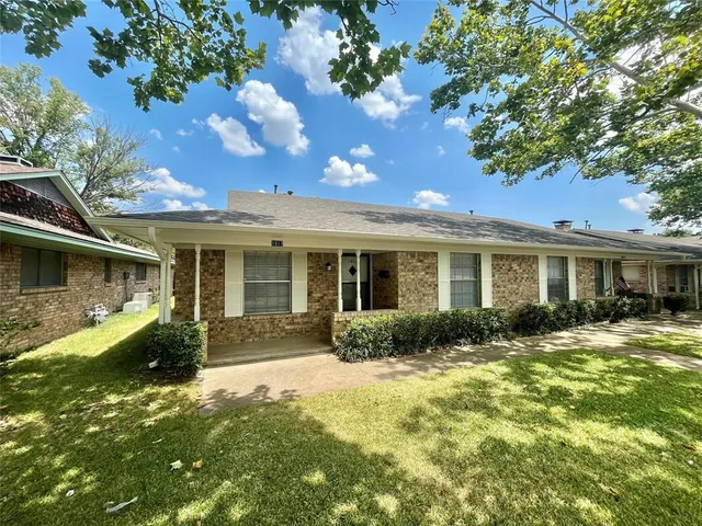 $1,200 | 1917 Yarborough Drive, Sherman, TX 75092