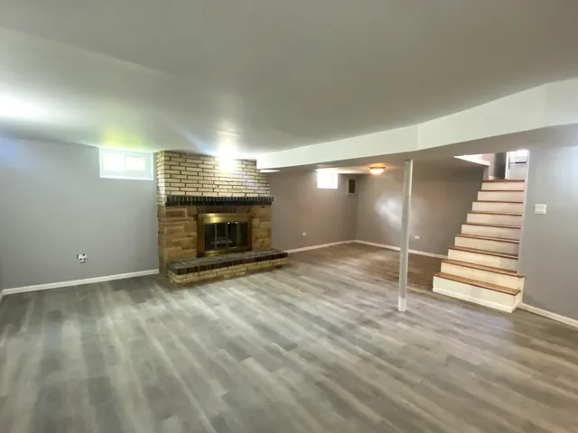 $4,300 | 426 Berteau Avenue, Elmhurst, IL 60126