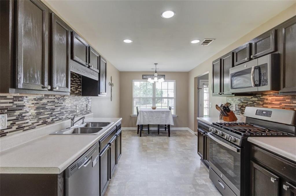 1092 Ridgeway Road Commerce, GA 30529 - Photo 10 of 26