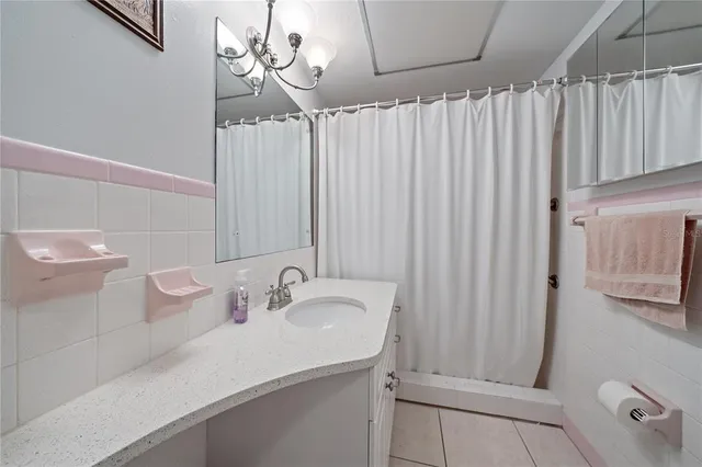 $194,900 | 1703 Bal Harbour Drive, Unit 2, Venice, FL 34293