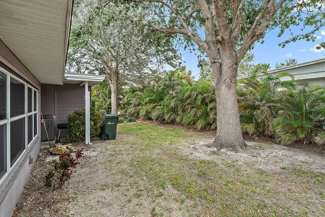 $194,900 | 1703 Bal Harbour Drive, Unit 2, Venice, FL 34293