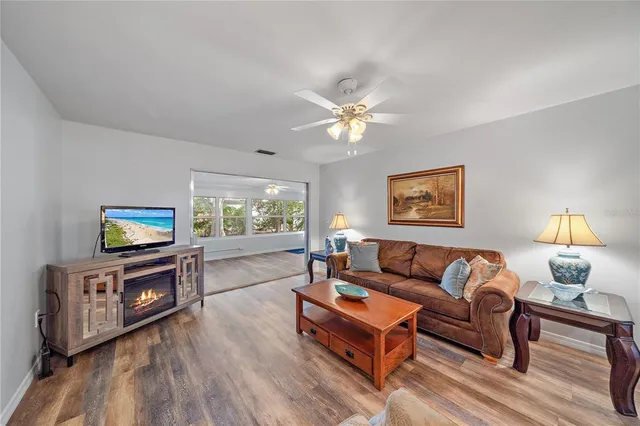 $194,900 | 1703 Bal Harbour Drive, Unit 2, Venice, FL 34293